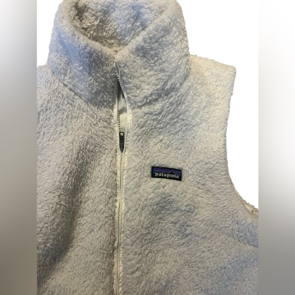Patagonia Women’s Los Gatos Vest in White - Picture 6 of 11
